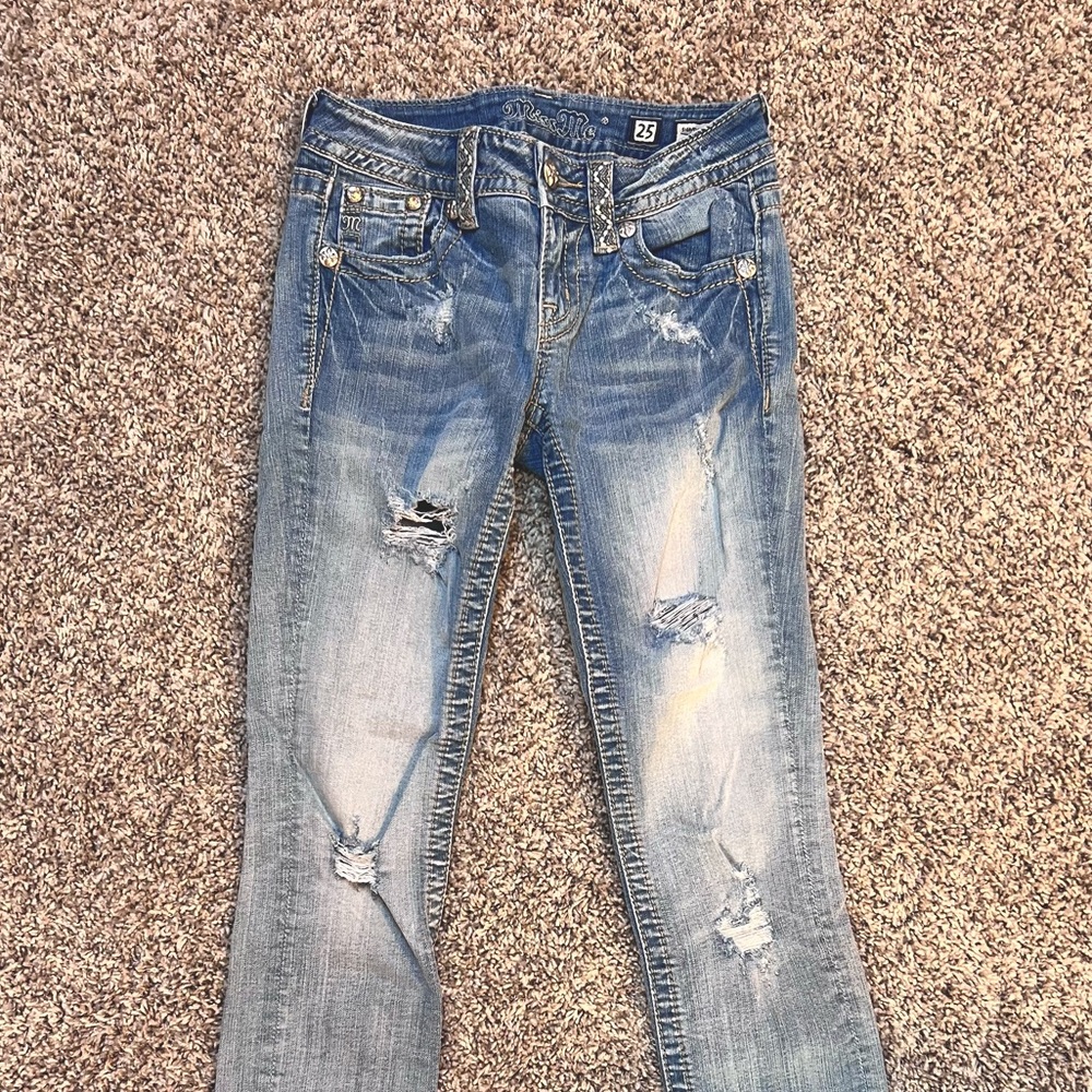 Miss Me Light Colored Denim Jeans 💎🪩 - Picture 1 of 4